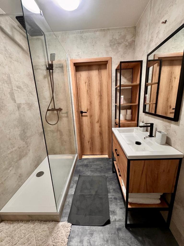 Camphouse Villa Chvalšiny Buitenkant foto