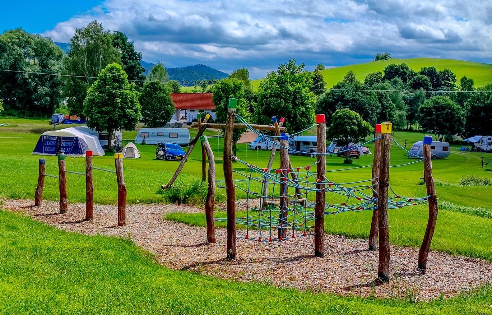 Camphouse Villa Chvalšiny Buitenkant foto